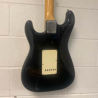 Fender Vintage ST - 62 Blackie Stratocaster 1980’s - Black image 5