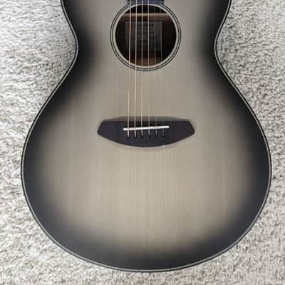 Breedlove Discovery S Concert Satin Spruce-Mahogany HB Guitar in Ghost Burst image 1