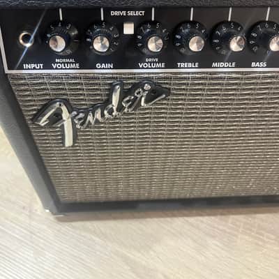Fender Frontman 20G 2-Channel 20-Watt 1x8" Guitar Combo 2022 - Present - Black image 3