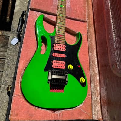 Ibanez JEM777-LG Steve Vai Signature with Edge Tremolo 1987 - 1988 - Loch Ness Green image 1