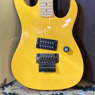 B.C. Rich Gunslinger Retro 2008 - Yellow image 1
