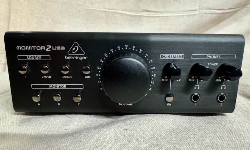 Behringer MONITOR2USB Headphone Monitor Controller 2016 - Present - Standard image 1