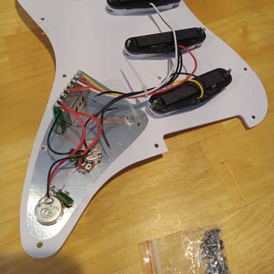 Unbranded  Stratocaster 3ply pickgraud White free shipping image 2