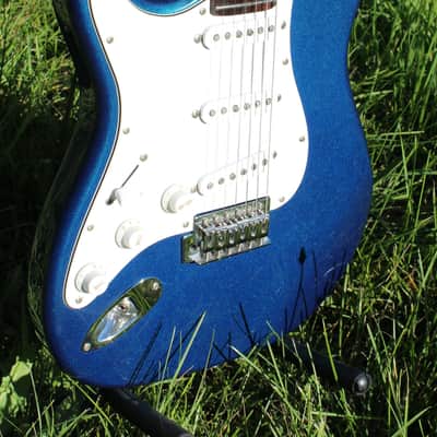 Aria Left Handed STG 2000s - Royal Blue Sparkle image 3