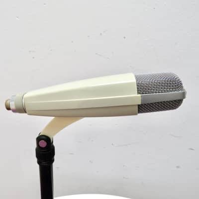 Sennheiser MD 421-N Cardioid Dynamic Microphone image 4