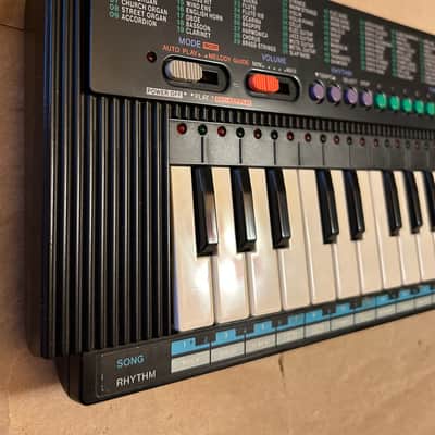 Casio  Tone Bank PT-88 32Key keyboard Synth 80s - Black Very Good Condition in Box with Users Manual booklets image 3
