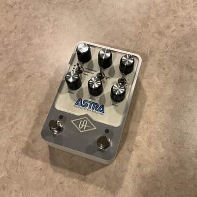 Universal Audio Astra Modulation Machine Pedal image 1