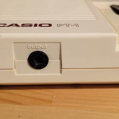 Casio PT-1 29-Key Mini Synthesizer 1982 White image 4