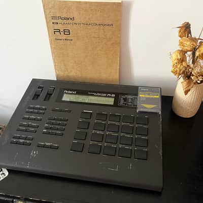 Roland R8 Mk1 + Electronic & Dance Cards image 1
