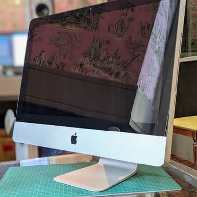 Apple iMac 21.5 inch mid 2011 image 6