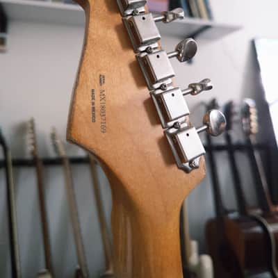 Fender Road Worn '50s Stratocaster 2009 - 2019 - 2-Color Sunburst image 8