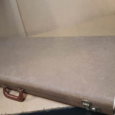 1963 FENDER BASS VI CASE made in USA image 4
