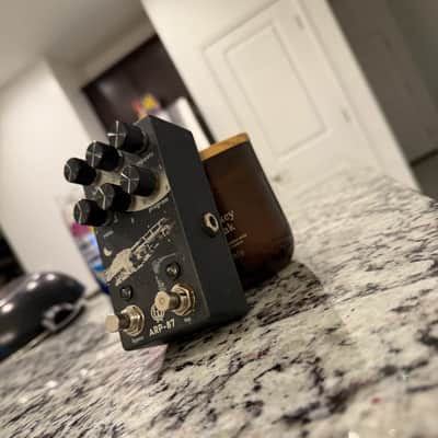 Walrus Audio ARP-87 Multi Function Delay Limited Edition - Luna Series 2020 - Black / Yellow Rocket image 3
