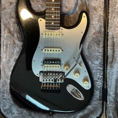 Fender American Ultra Luxe Stratocaster Floyd Rose HSS 2021 - 2024 - Mystic Black image 1