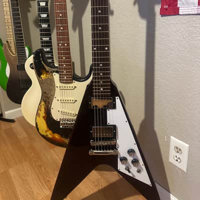 Gibson Flying V 2018 - Aged Cherry image 1