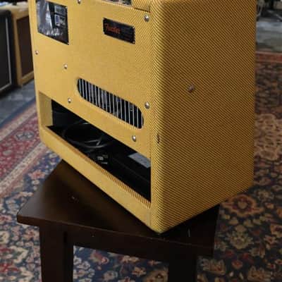 Fender Blues Junior 1x12" 15-watt Tube Amp Lacquered Tweed #B474123 - USED image 5
