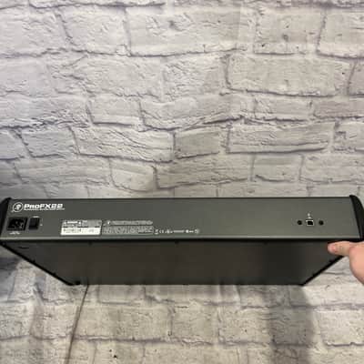 Mackie ProFX22 V1 22 Channel Passive Mixer with Effects image 6