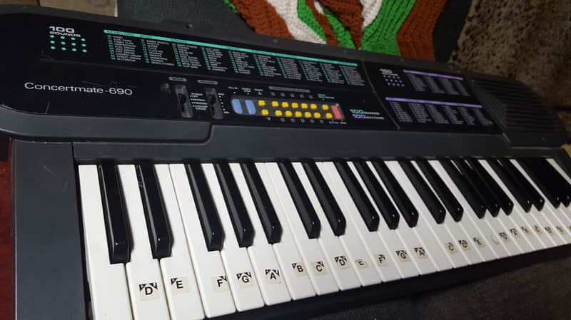 Vintage Radioshack Concertmate 690 Keyboard (Casio CTK-80) Works Great! image 1