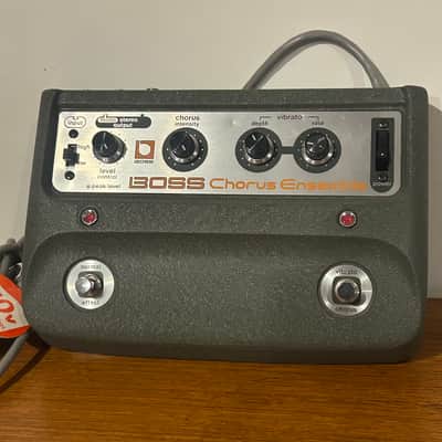 Stunning Boss CE-1 chorus 1982 near mint in original box! image 5