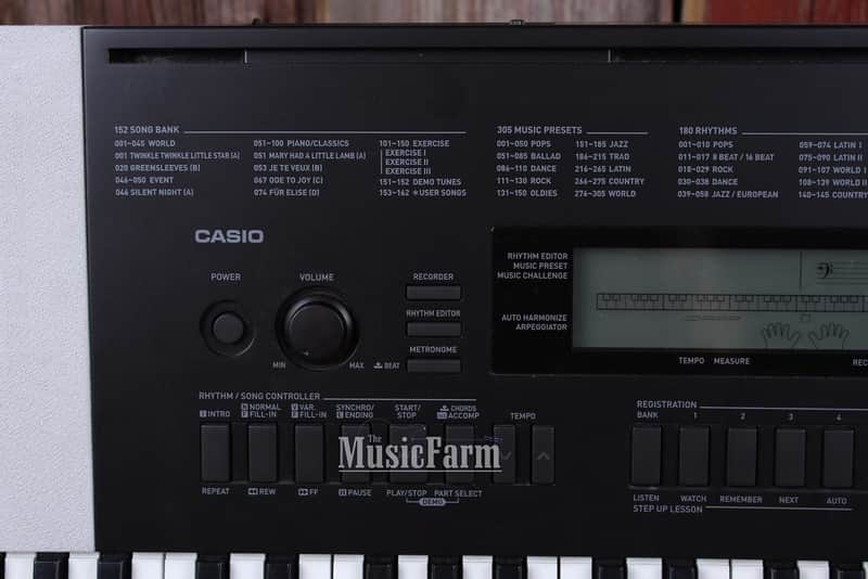 Casio WK-220 Electric Keyboard 76 Key Touch Sensitive with Digital
