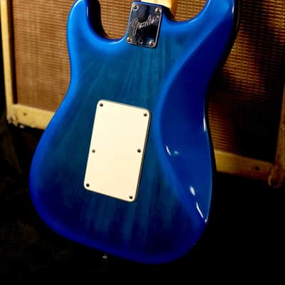 Fender Stratocaster Plus Deluxe Blue Burst W/Case image 9