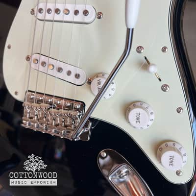 Fender Traditional '60s Stratocaster | Made in Japan image 2
