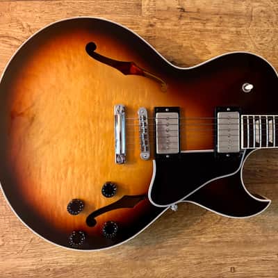 2007 Gibson Memphis Custom Shop ES-137 Classic P90 Tri-Burst image 2