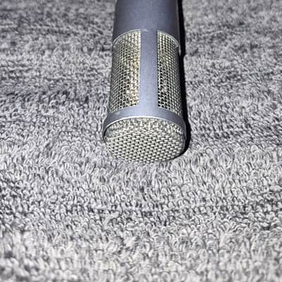 Sennheiser MKH80 P48 Vintage Condenser Microphone image 8