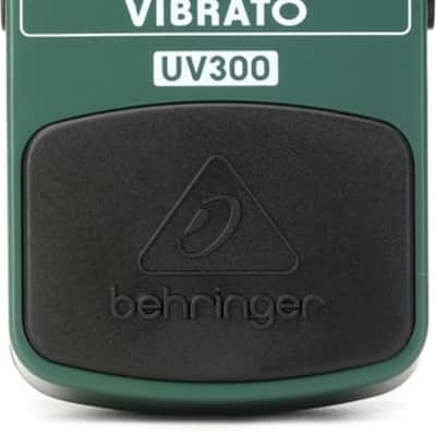 Behringer UV300 Ultra Vibrato Pedal image 2