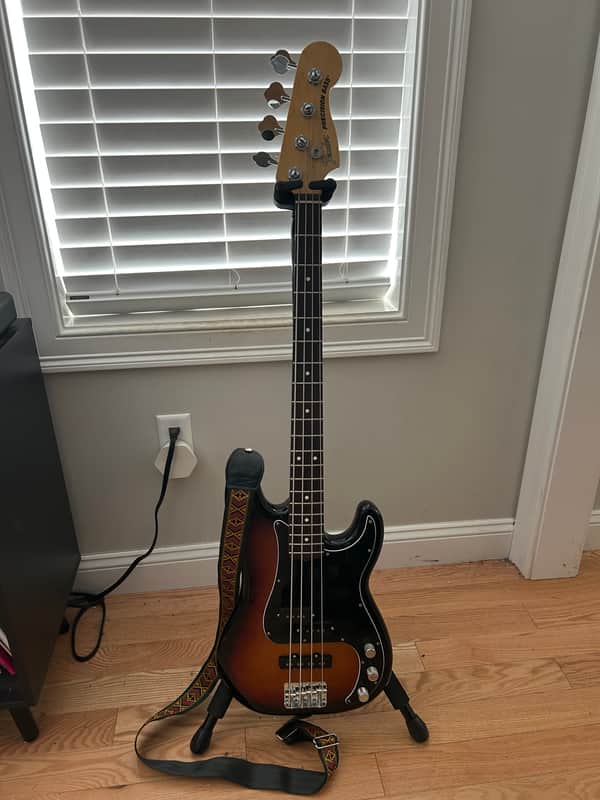 Fender Fender American Performer Precision Bass 2024 - 3-Tone Sunburst with Rosewood Fingerboard image 1