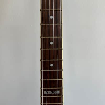 ESP LTD V300 2011 EMG 81/60 with ESP Hard Case image 7