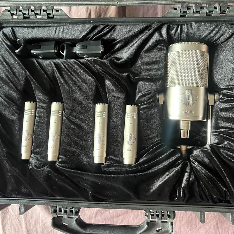 2022 Sontronics DRUMPACK 5 piece kit with hard case Silver