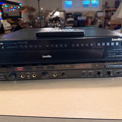 Pioneer CLD-V710 Laserdisc Karaoke Tested Works Cleaned Excellent Shape W/Remote Bild 2