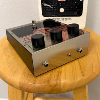 Electro-Harmonix Big Muff Pi V9 frantone era 2000’s - Silver / Black / Red image 7