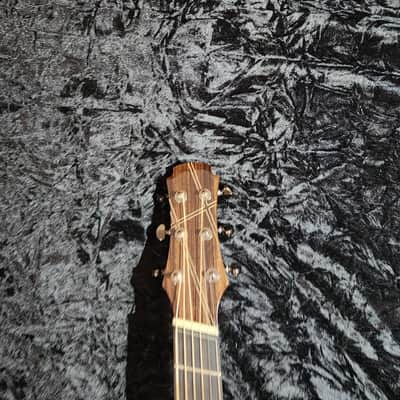 Hozen Guitars Black Label Fan-Fret Modified Dreadnought Spruce, Indian Rosewood w/Anthem image 5