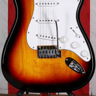 Fender Standard Stratocaster - 3-Color Sunburst image 2