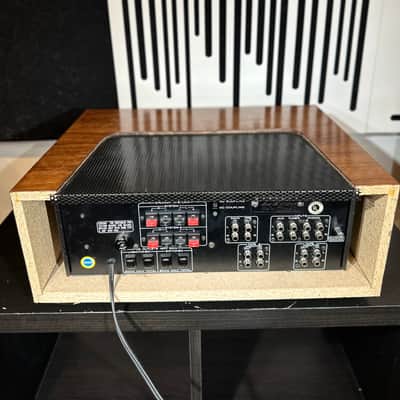 Marantz Model 1152DC 76-Watt Stereo Solid-State Integrated Amplifier 1977 - 1980 - Silver with Wood Case image 9