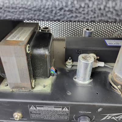 Peavey VK100 Valve King 100 Watt Guitar Head - Black image 15