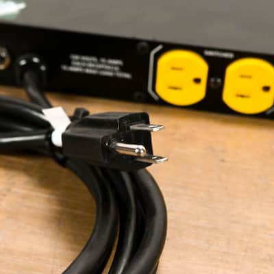 SurgeX SX1115-RL Rackmountable 8-Outlet Power Conditioner CG01202 imagen 9
