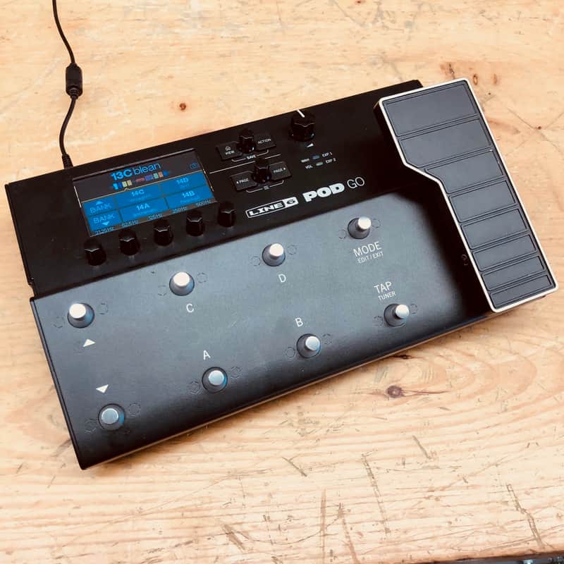 Line 6 Pod Go Multi-FX Pedal w/Power Supply image 1