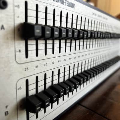 Klark Teknik DN360 (Transformer-Based) Dual 30-Band Graphic EQ – UK Made image 5