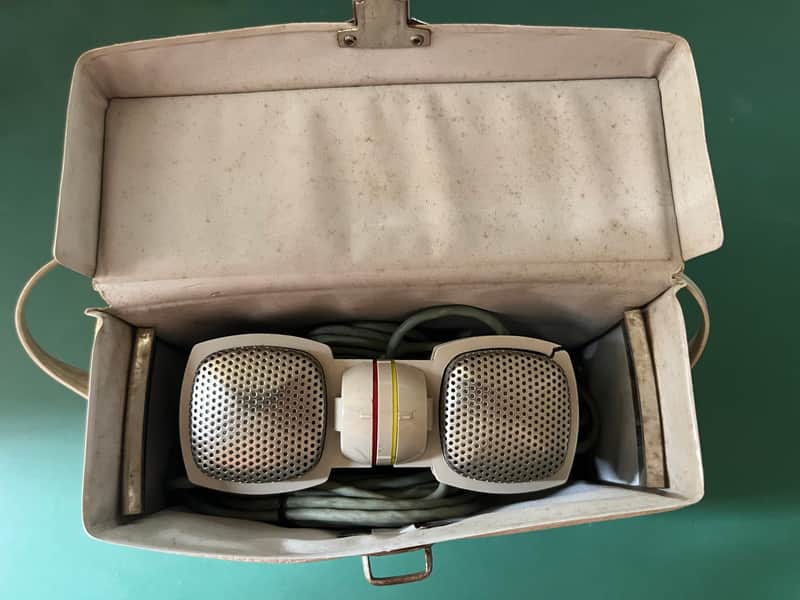 Grundig GDSM 202 Stereo Dynamic Microphone 1960s - White image 1