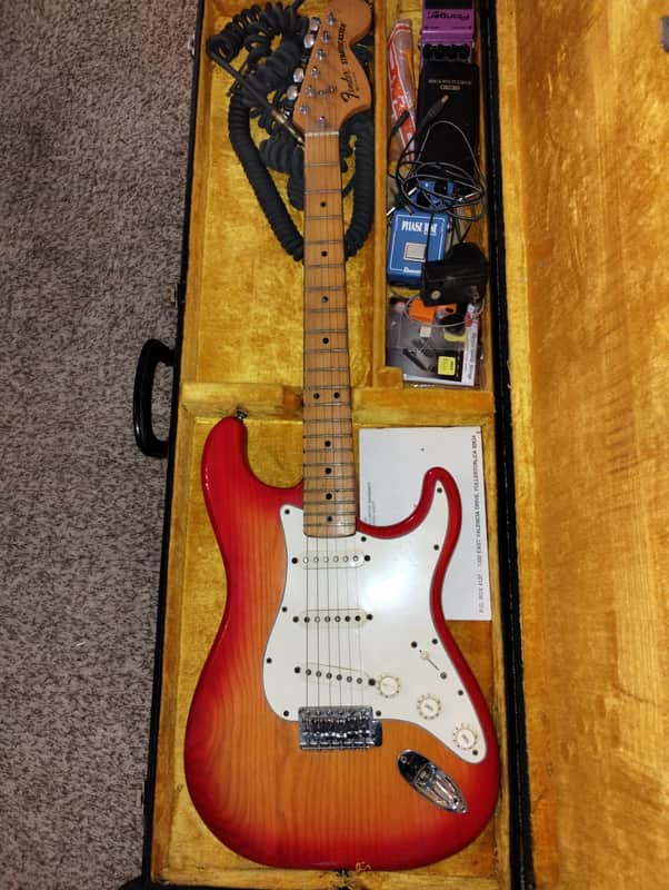 Fender Stratocaster with Maple Fretboard 1978 - 1981 - Sunburst - Excellent