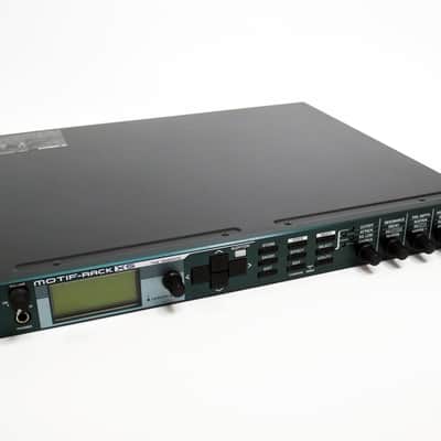 YAMAHA MOTIF-RACK XS + mLAN16E2