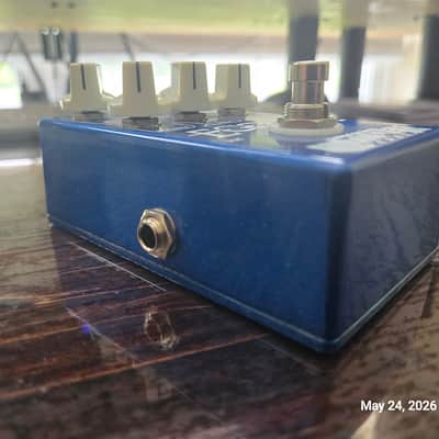 Wampler Ego Compressor V1 (Large Logo) 2010s - Blue image 6