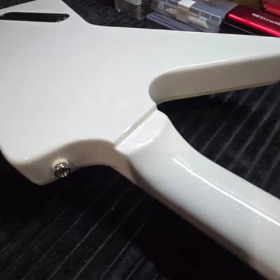 Epiphone Tommy Thayer Signature "White Lightning" Explorer image 12