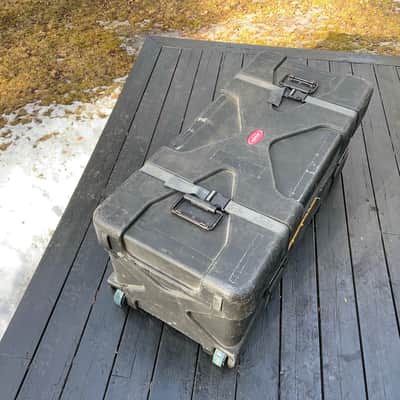 SKB SKB X1 Trap Hardware Case w/Wheels 2010 - Black image 2