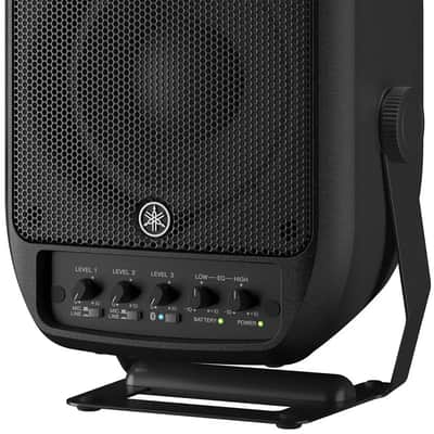 Yamaha STAGEPAS 100BTR 5-input Portable PA System with Bluetooth Connectivity and Battery image 3