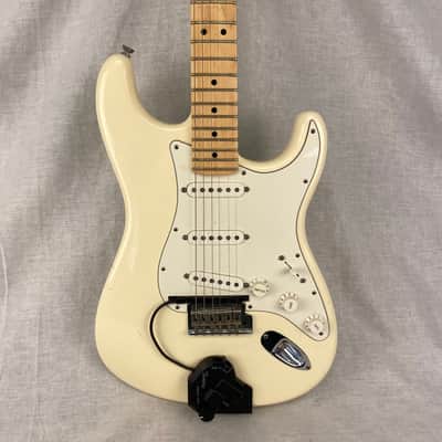 Fender American Standard Stratocaster with Maple Fretboard 2009 - Olympic White image 2