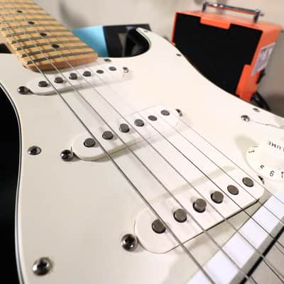 2007 Fender Roland Synth USA American Guitar image 23